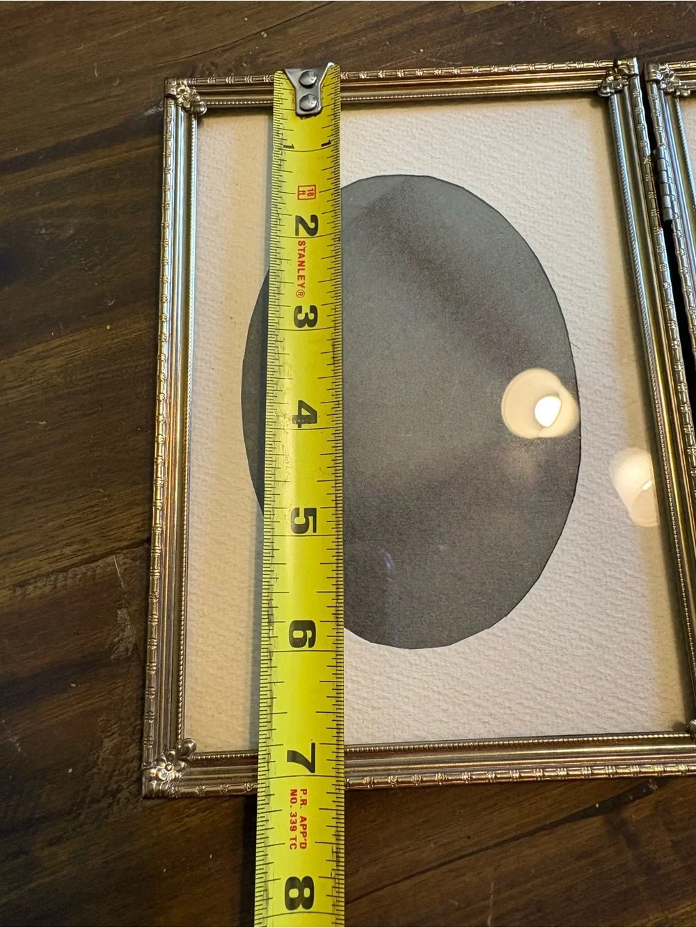 Vintage oval insert